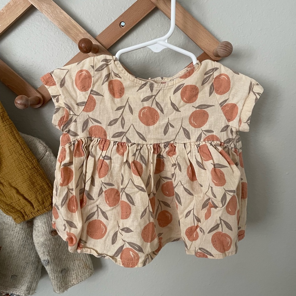 Rylee and Cru peaches top 6-12m